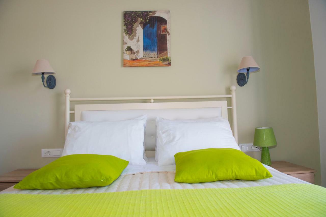 Ino Hotel Kamari  Bagian luar foto